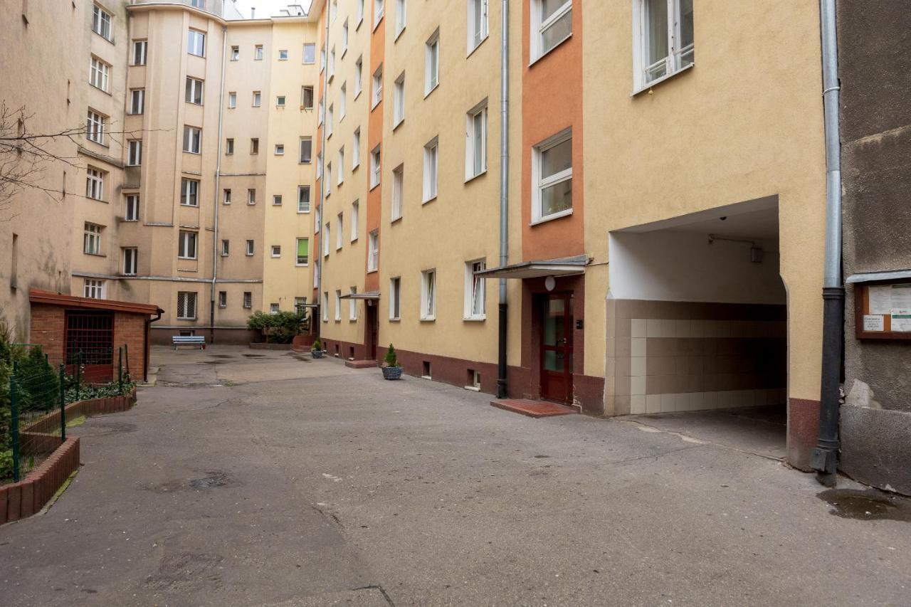 Grójecka Stara Ochota Apartment Varsóvia Exterior foto